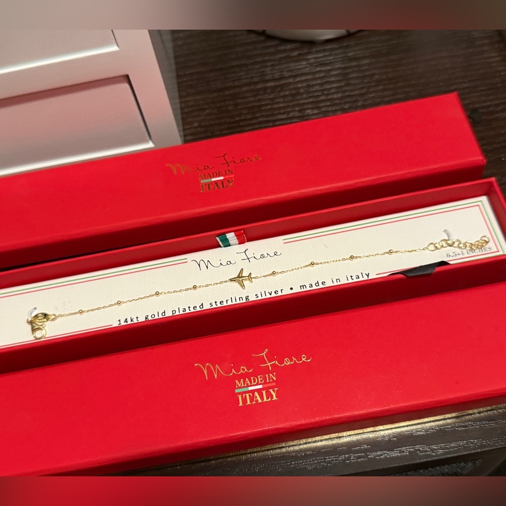 Mia Fiore Airplane Bracelet - Gold